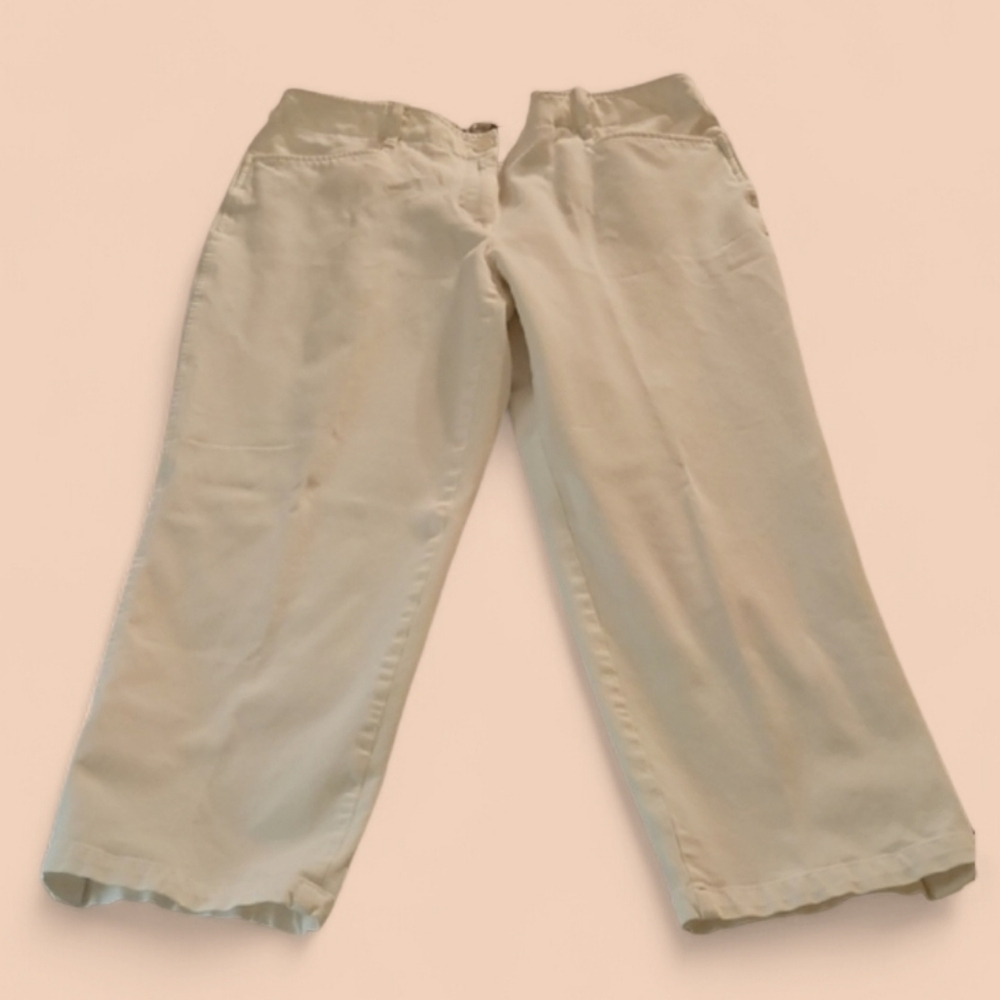Talbots White Capris Size 12 Curvy Button Bottom Of Legs